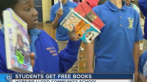 MPS students get thousands of free books under new program