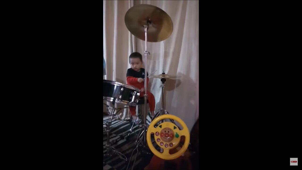 AMAZING 3 year old BABY DRUMMER