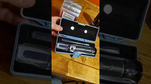 What's in the box? - Alcohol Refractometer