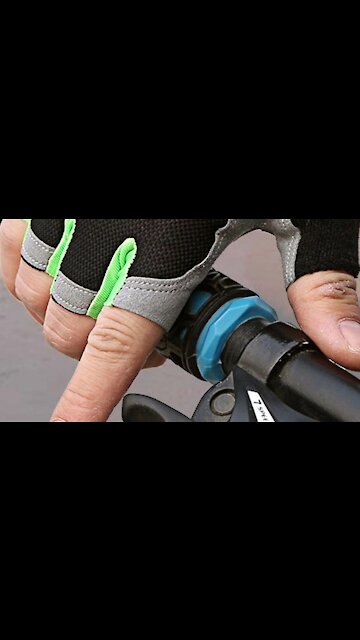 Men & Women’s Sports 3D Gel Padded Anti-Slip Gloves