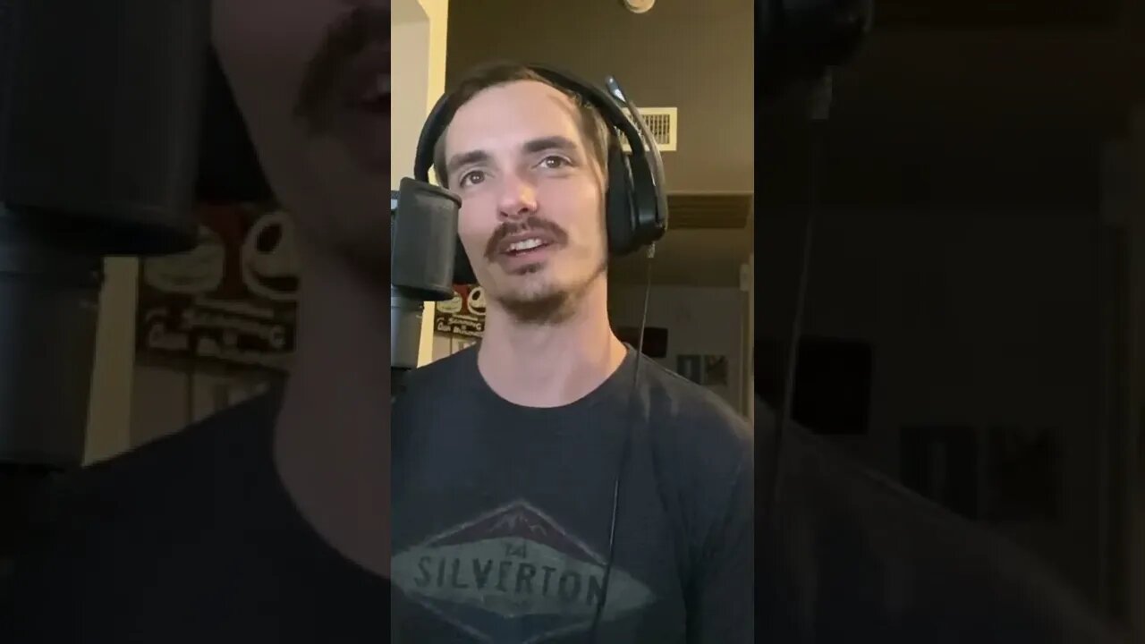 🎹 the organist: a poem