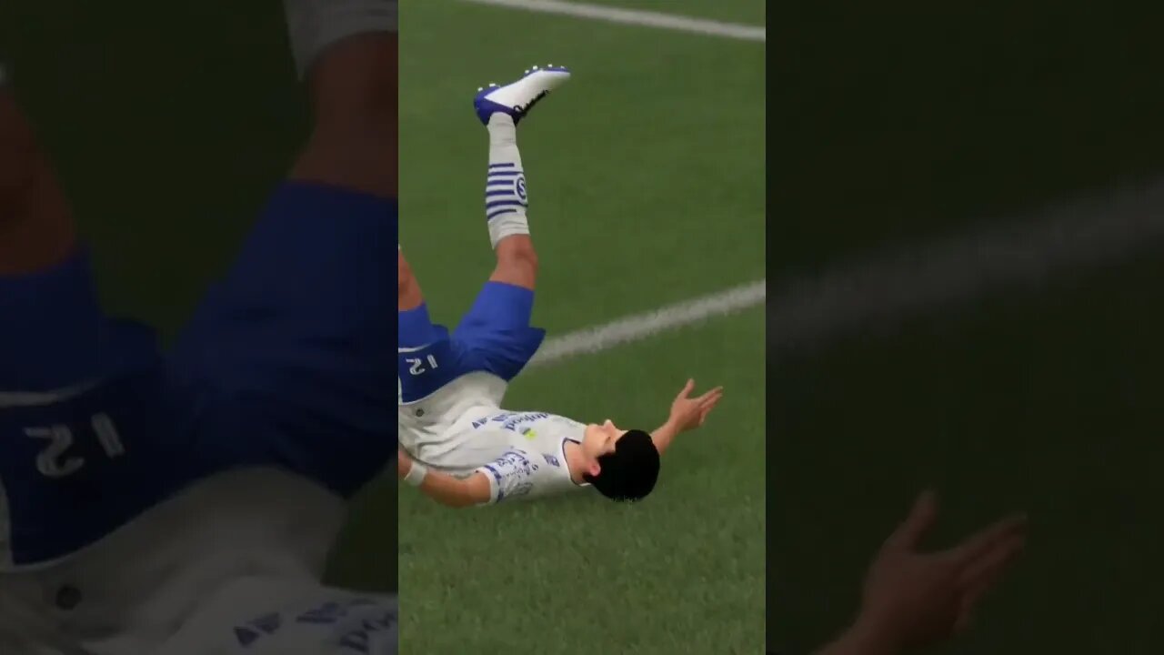 malik risaldi meliak liuk sebelum cetak gol