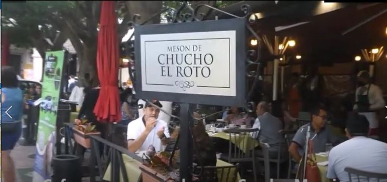 Strolling the Streets of Queretaro, Mexico on a Sunday Morning