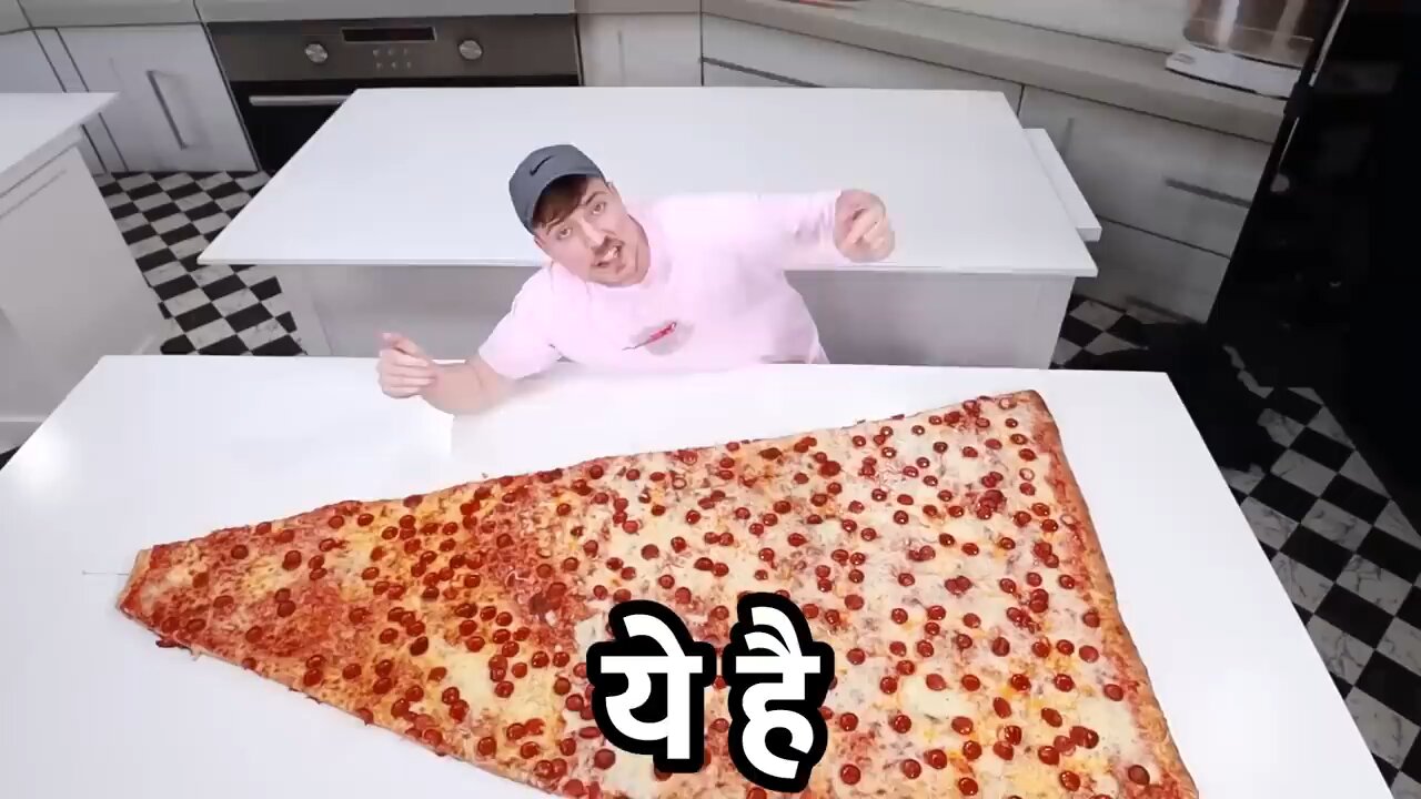 Maine khaya Duniya ka sabsy bada pizza