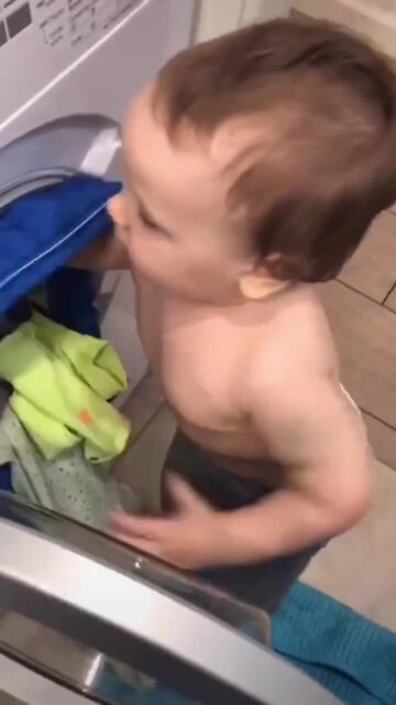 Super Sweet Toddler Helps Mommy Do The Laundry