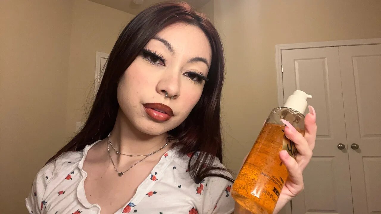 ASMR Lofi Tapping, Gripping, & Liquid Sounds (gum chewing)