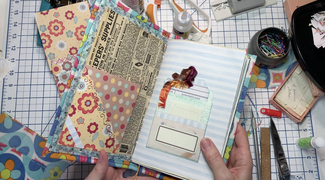 Episode 194 - Junk Journal with Daffodils Galleria - MASS MAKE! Pt. 15