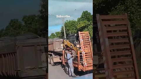 Skid Steer on the Trailer 😱