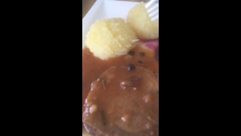 Sauerbraten mit Rotkohl und Knödel ( beef, red cabbage and potatoes dumplings)