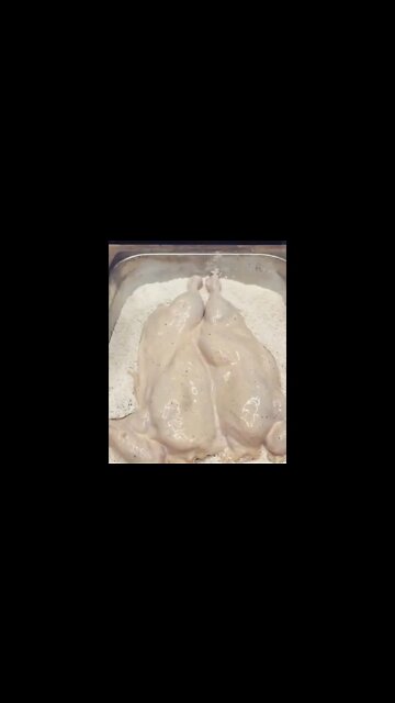 Nashville fried chicken | @chef.sherif.afifi on IG 🐔🇺🇸🍻 #shorts #friedchicken