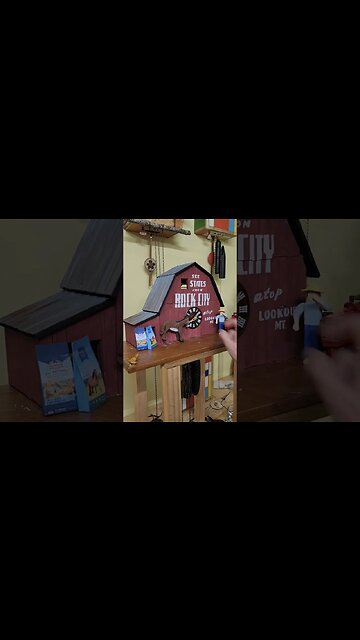 Making the details for my cuckoo clocks is such fun! In this case mini feed bags.