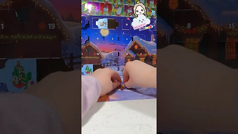 Building Day 18, LEGO City Advent Calendar (2022)