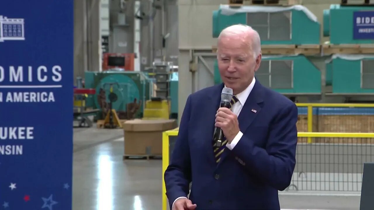 Biden Again Tells Bizarre Story Of Traveling A Million Miles On Amtrak, Air Force Two