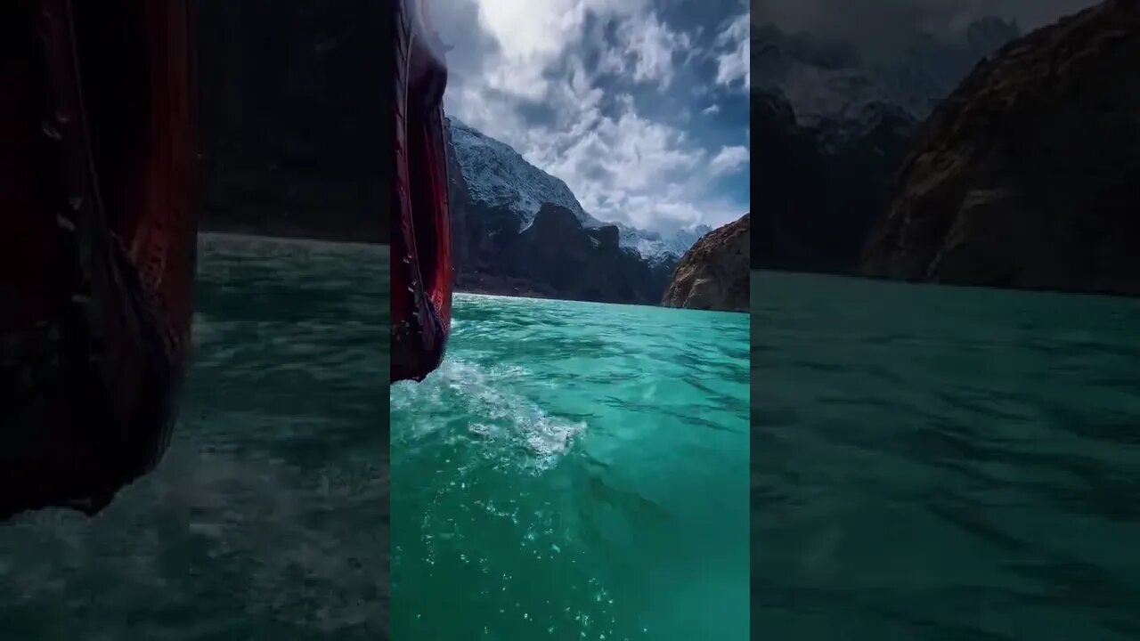 Most beautiful place Atabad Lake #ataabadlake #gilgitbaltistan #foryoupage #reels #nature #travel