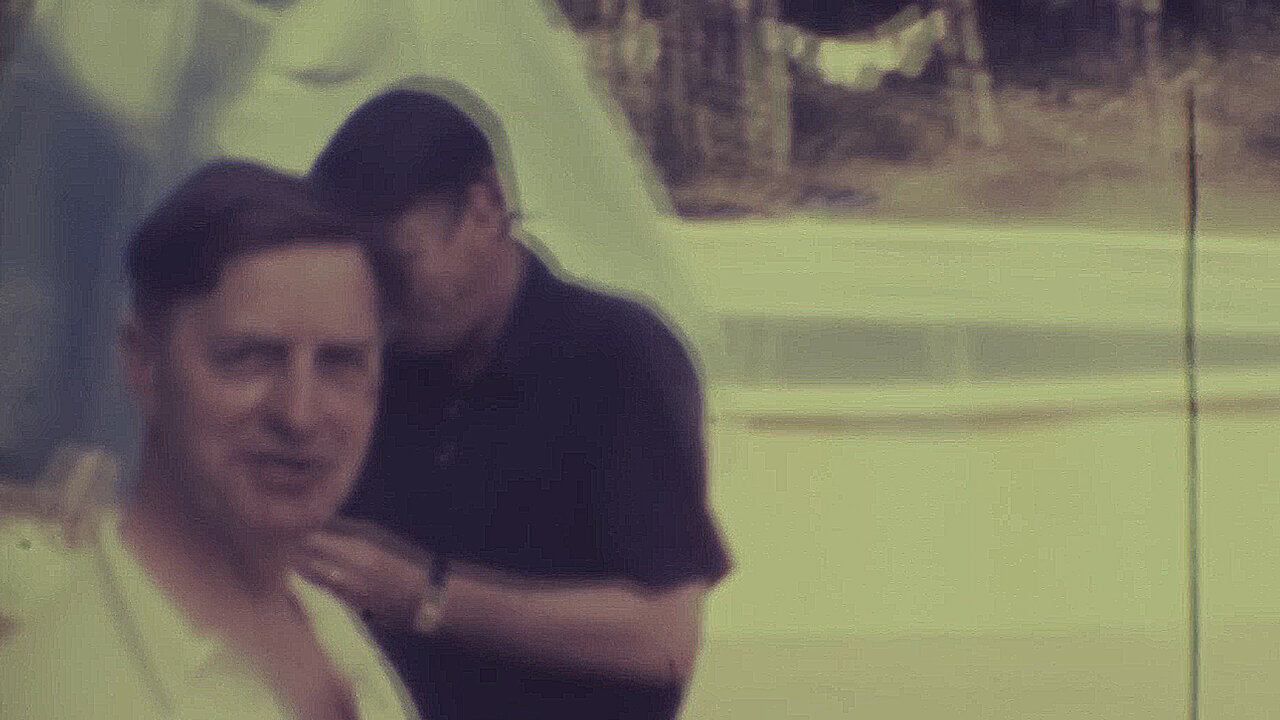 Stan imitates Frank's walk, Frank Laughs