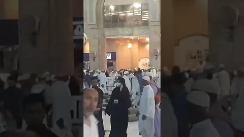 Rush after Isha Prayer at Masjid ul Haram, MashAllah