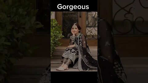 Simple #yumnazaidi #meerab #terebin #shorts #geotv #wahajali