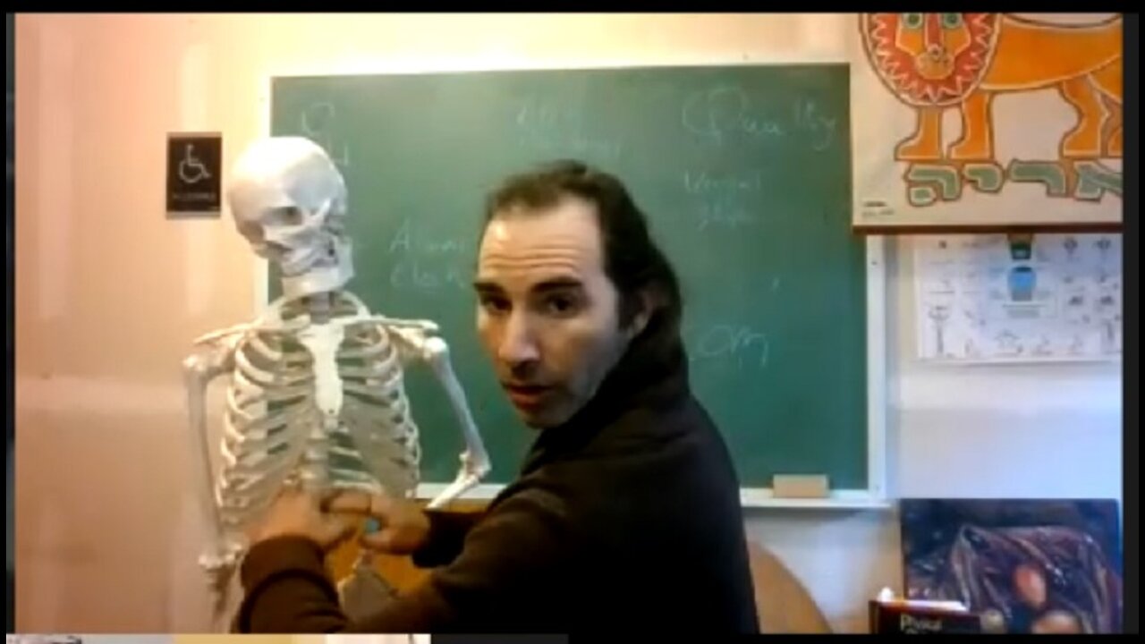 Breathing - Parkinson Away lesson with basic skeleton anatomy - Group Zoom