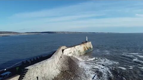 4K Drone: Porthcawl Lighthouse (cinematic)