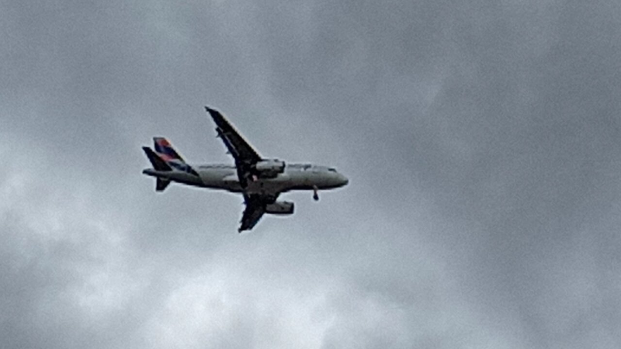 Airbus A319 PR-MBU vindo de São Paulo para Fortaleza