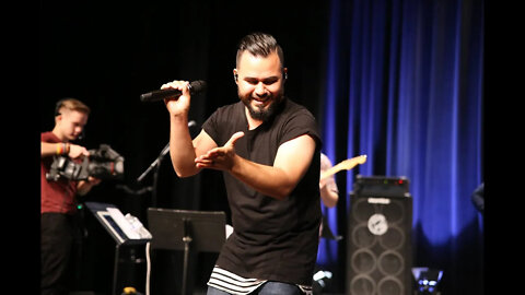 Agnus Dei (Written by Michael W. Smith) in Russian/Spanish