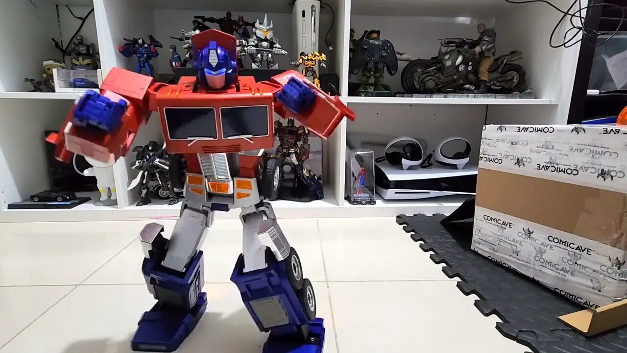 Robosen Trqnsformers Optimus Prime Kung-fu moves - #robosen #transformers #optimusprime