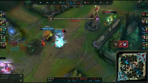 League Moments: Suicide Charge? (Hecarim Gameplay)