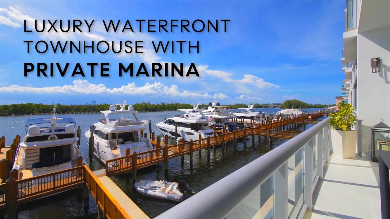 Luxury townhouse with PRIVATE MARINA