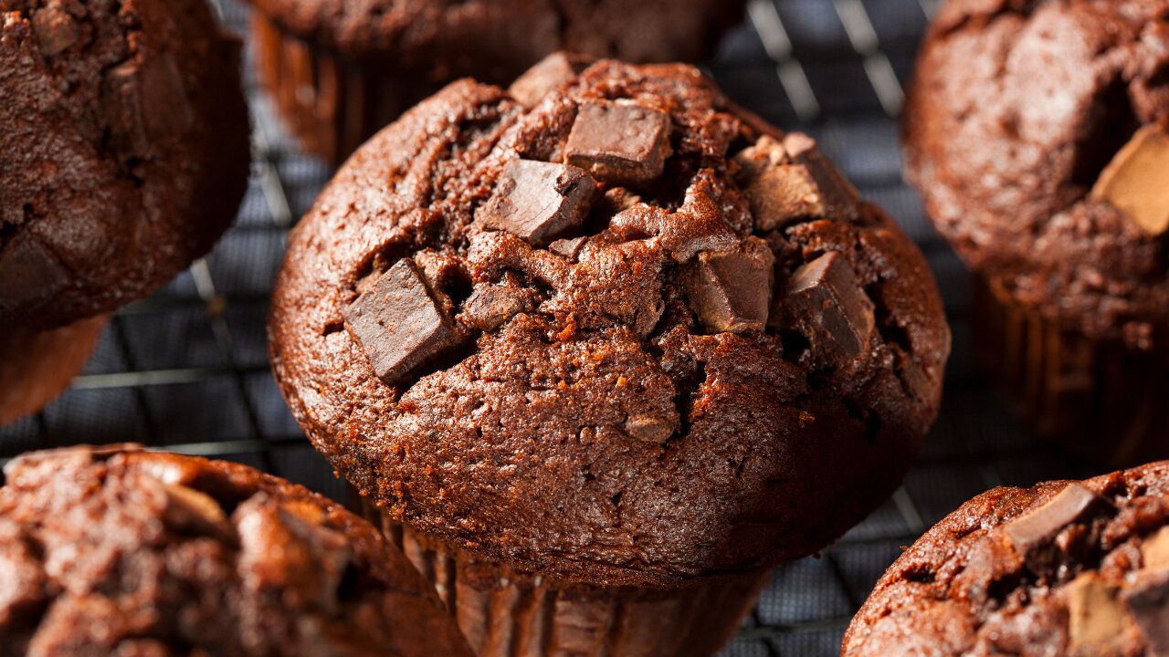 Keto Chocolate Cupcakes.