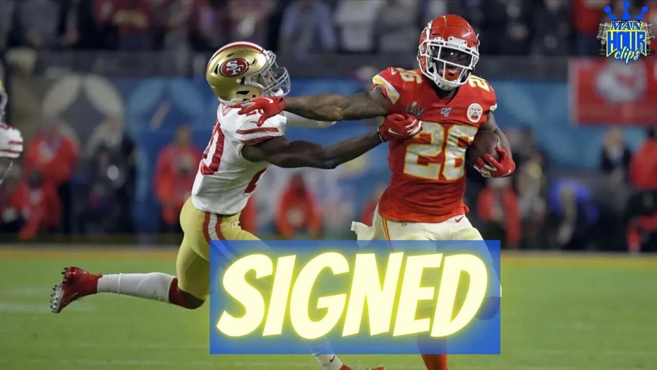 Las Vegas Raider sign Damien Williams