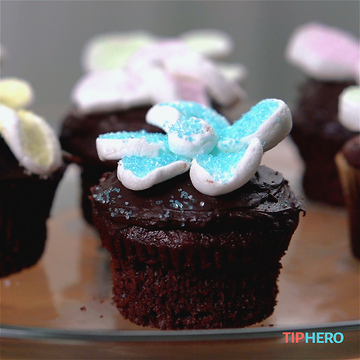 Marshmallow Cake Toppers