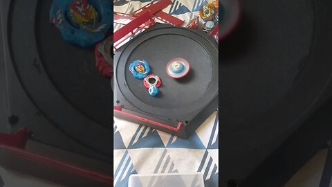 gostou desse ataque? #batalhadebeyblade #beybladeburst #beyblade
