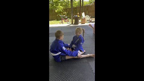 Waylon shows the Arm trap collar choke from open guard. #jiujitsu #technique #bjj