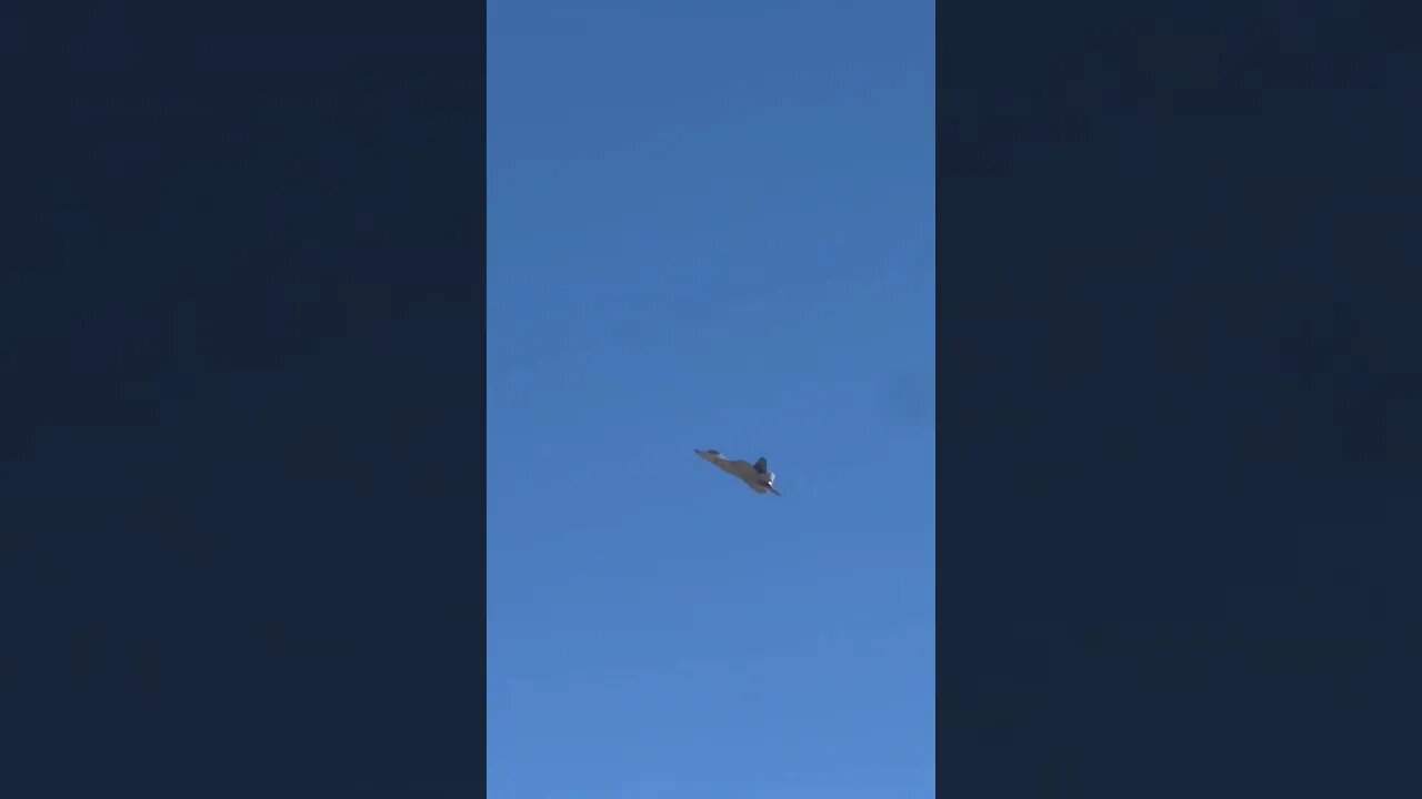 F-22 Raptor Extreme Low Speed Pass