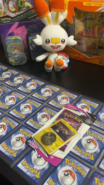 Pokémon Fusion Strike Pack Opening!!