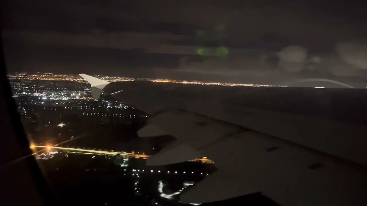 Emirates A380 - Late Night Take off