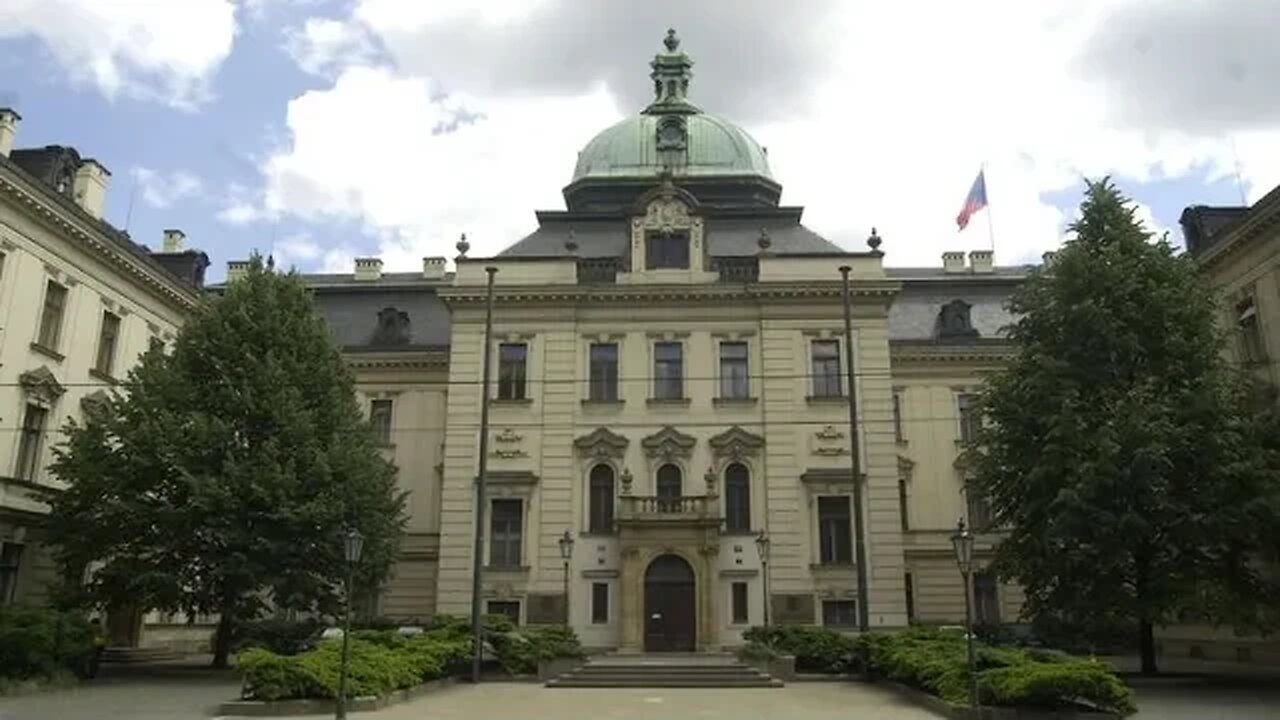 Protest před Úřadem vlády