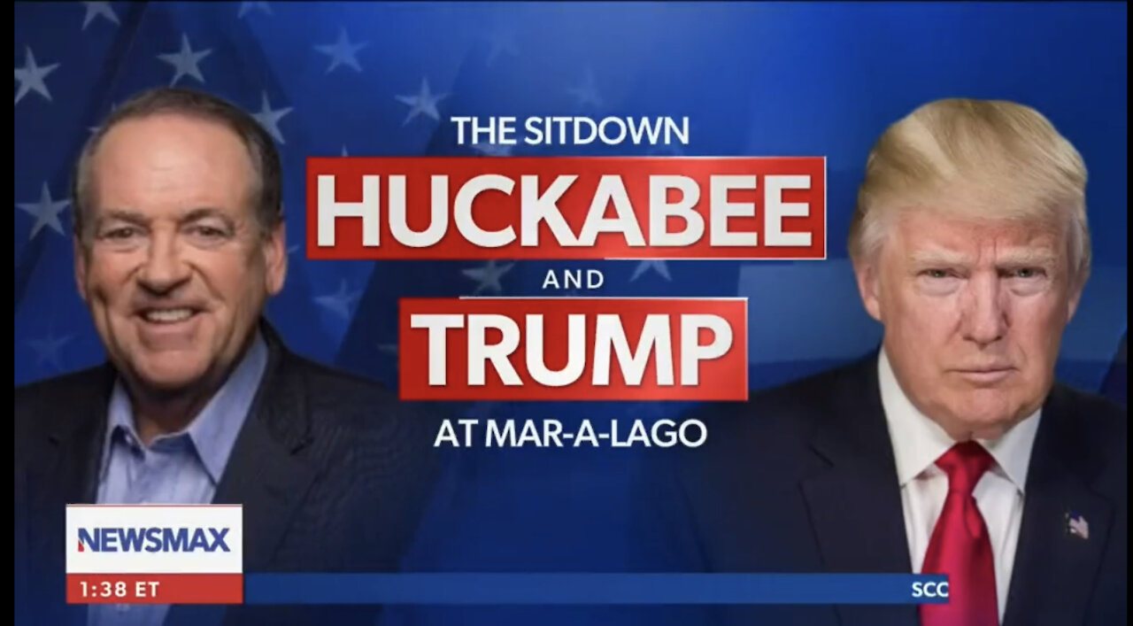 Huckabee interviewed Trump about saying Merry Christmas