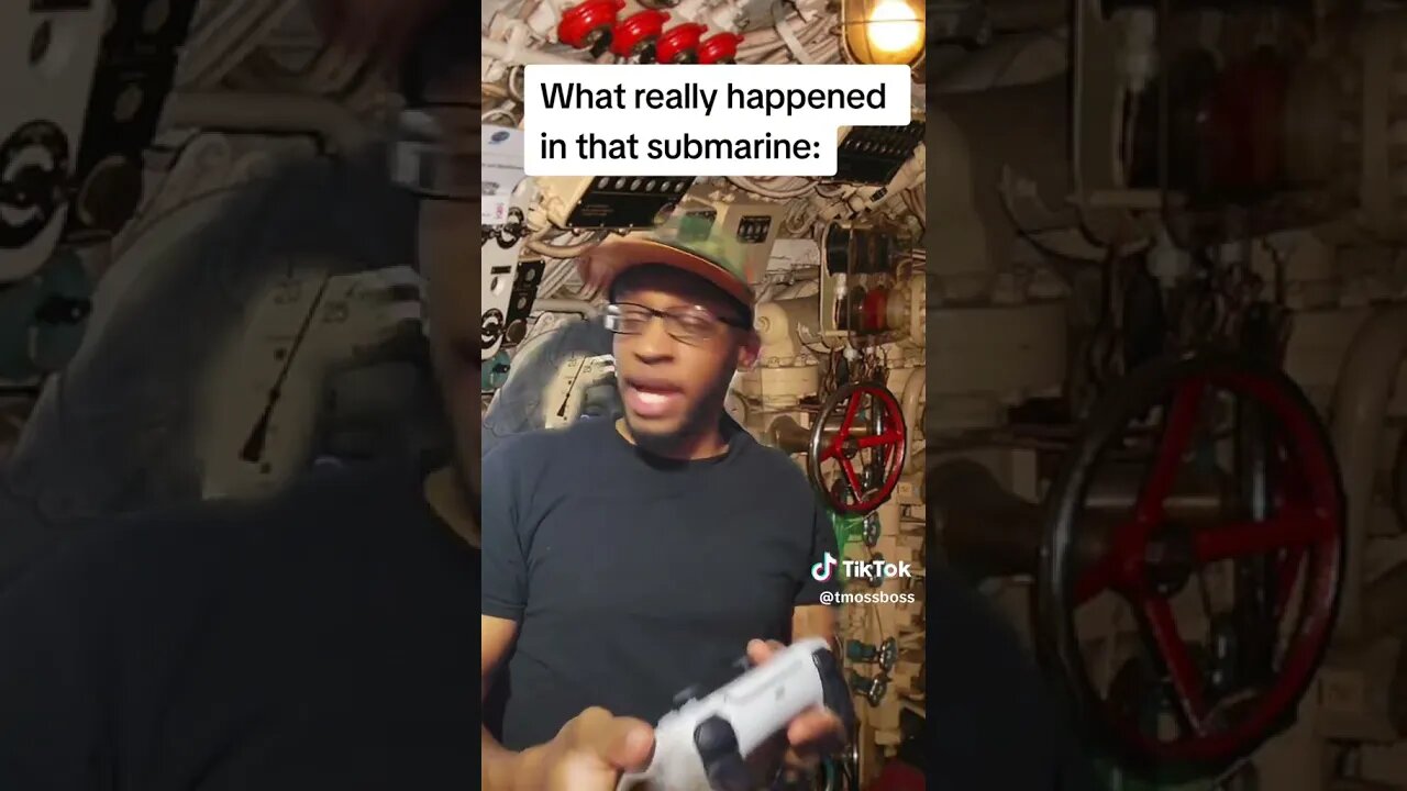 WHEN REALLY HAPPENED IN THE SUBMARINE! 😂😂😂