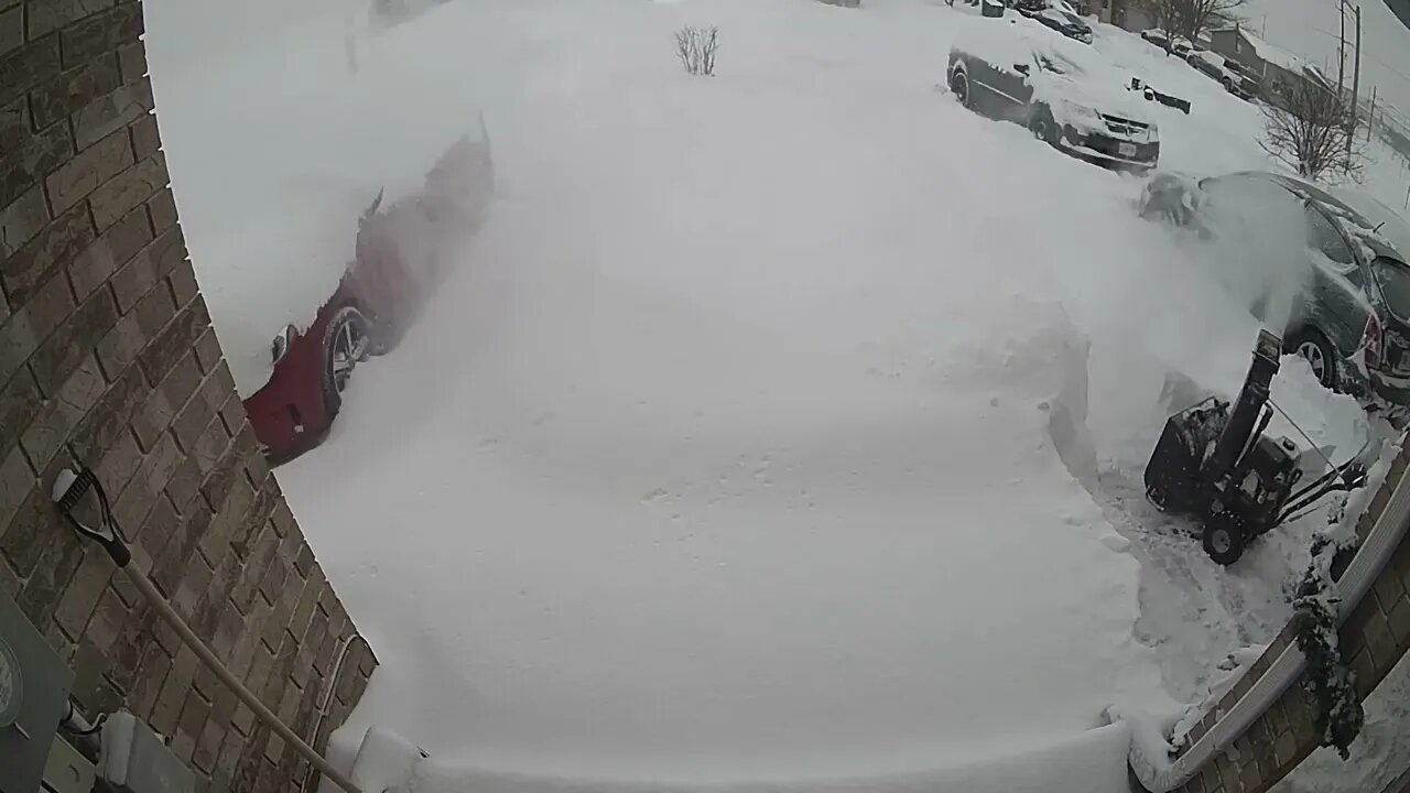 Caught on security camera Neighbor Snow blowing 17/1/2022