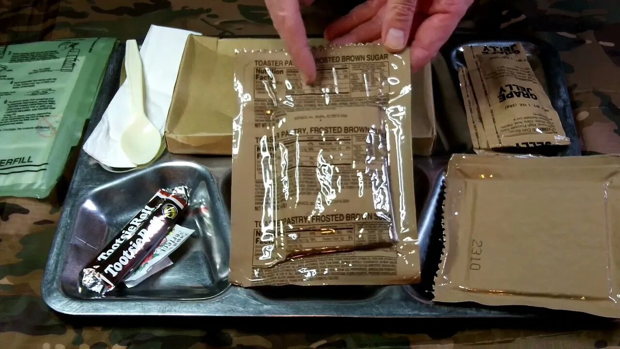 2012 Sopacko Reduced Sodium Chili Mac MRE ration unboxing