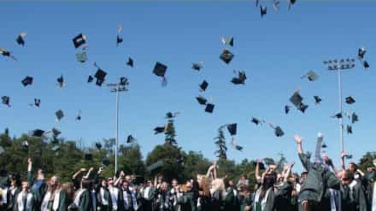 The dangers of wearing high heels to a graduation ceremony