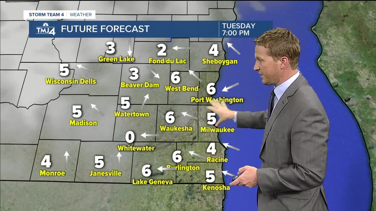 Rain, snow showers move in around midnight