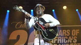 SOUTH AFRICA - Cape Town - Jonathan Butler - Am I a legend? (Video) (NHg)