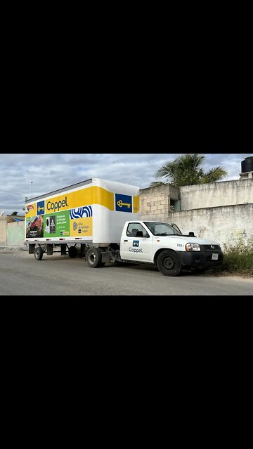 #shorts Tiny Big Rig in Kanasín, Yucatán Mexico. Have You Ever Seen Anything Like This? Minitruck