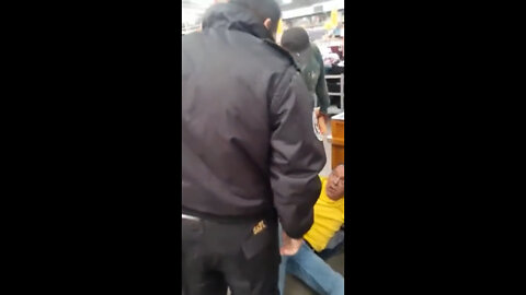 Abuso policiaco por no utilizar el cubrebocas – México