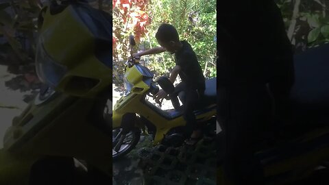 Yazid naik motor apa #shorts #motor