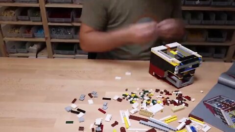 Building the LEGO Titanic in 10 minutes!