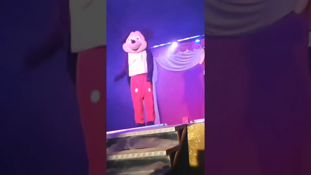 OS MELHORES PASSINHOS DO MICKEY MOUSE DANÇANDO NO CIRCO DA ALEGRIA, LIKE