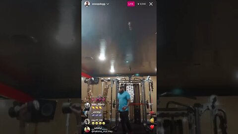 Snoop Dogg Instagram Live. Does His Gym Routine, Workout With His Homies Then Hoop After. 13.01.23.